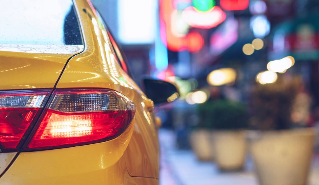 ¿QUÉ HACER SI ESTÁS EN RIESGO EN UN TAXI?